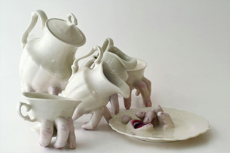ronit baranga sculture antropomorfe in ceramica