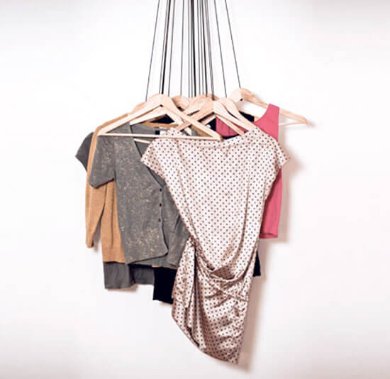 alice-rosignoli-20-hangers-floating-wardrobe