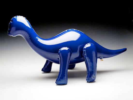 dinosauri gonfiabili di brett kern - brontosauro