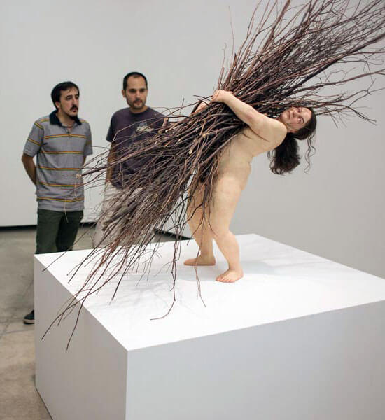 sculture iperrealiste di ron mueck