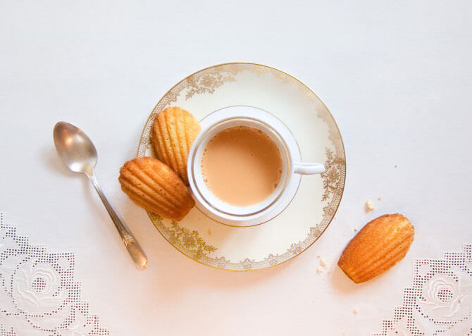 apparecchiare la tavola come in un libro