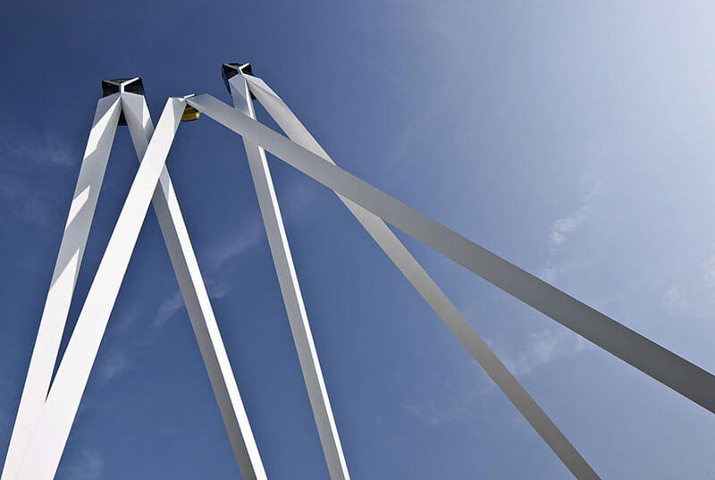 sculture futuristiche di gerry judah