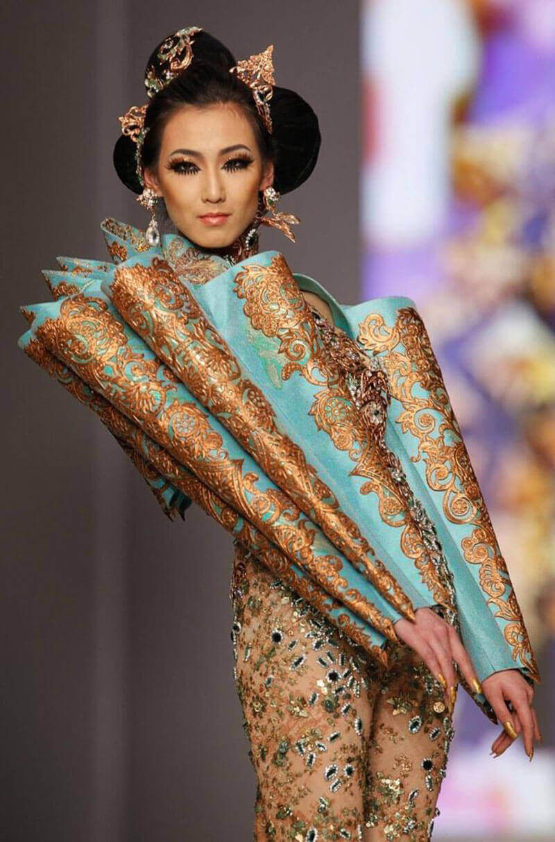 guo-pei-haute-couture