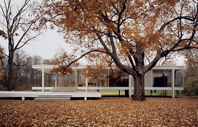 Mies Van der Rohe Farnsworth House in autumn