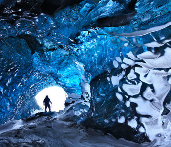 Crystal Cave la grotta di ghiaccio blu