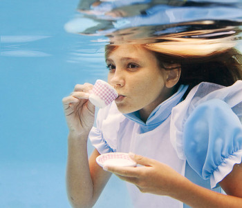 alice underwater elena kalis