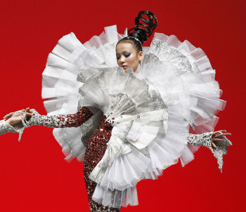 abiti scultura di guo pei