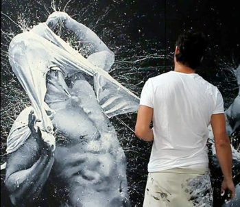 Paolo Troilo pittura con le dita