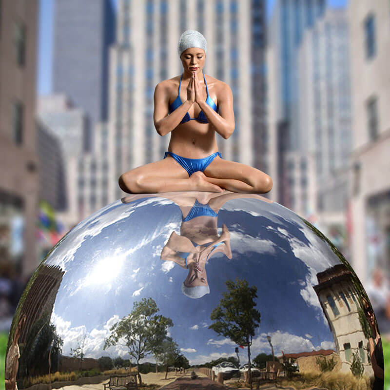 Carole Feuerman scultura iperrealista - Chrysalis, 2017