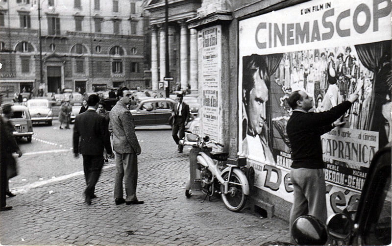 Mimmo Rotella a Roma in Piazza del Popolo