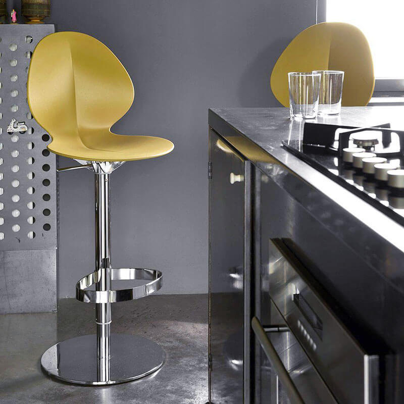 Sgabello Basil by Calligaris
