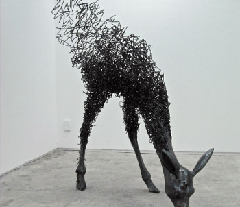 sculture in fil di ferro di tomohiro inaba